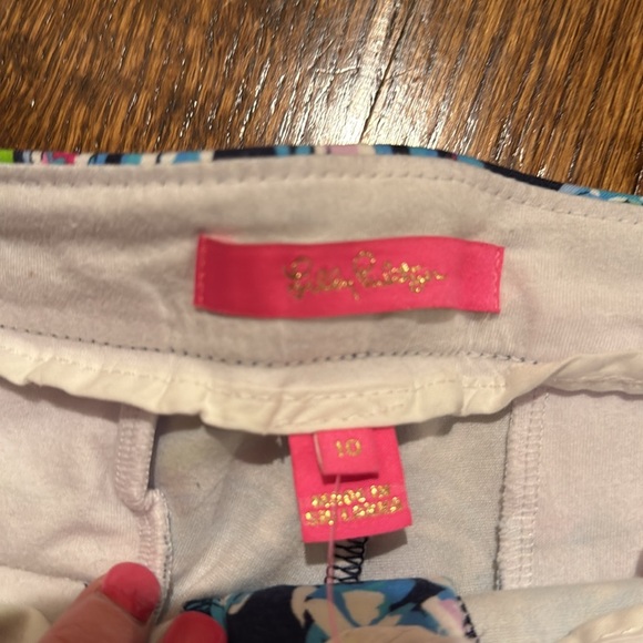 Lilly Pulitzer Darci Knit short high tide navy pineapple Paradise size 10 NWT - Picture 7 of 8